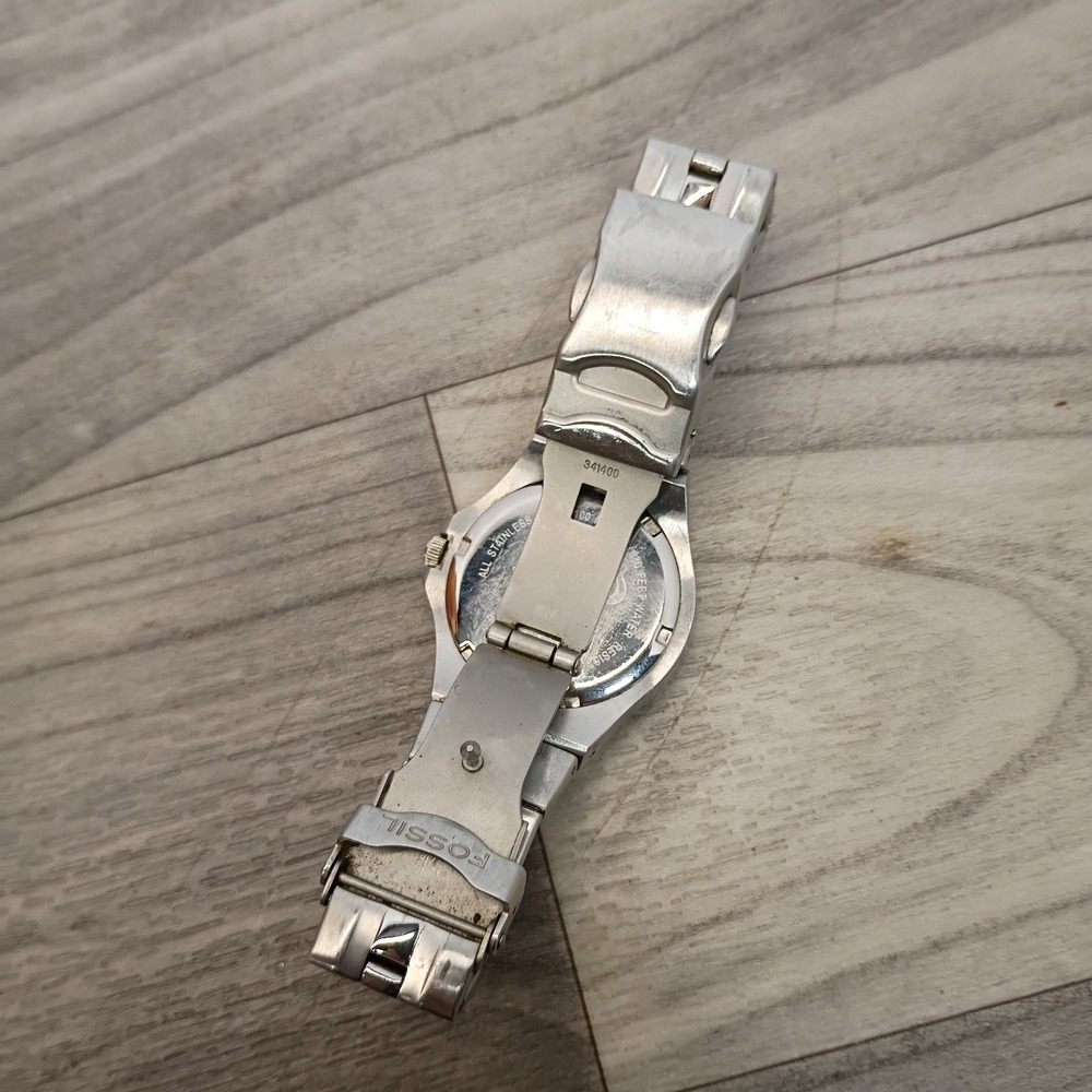 Fossil Blue Ladies Dive Watch 100m BQ-9199 New Battery Installed 6.5" - Picture 7 of 9